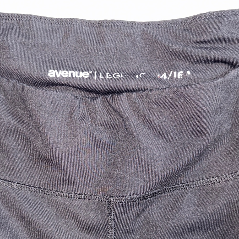 Avenue Classic Black Leggings - Picture 2 of 5